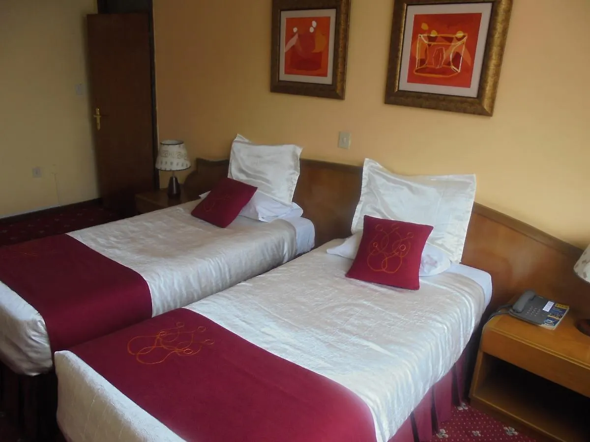 ****  Global Hotel Adís Abeba Etiopía